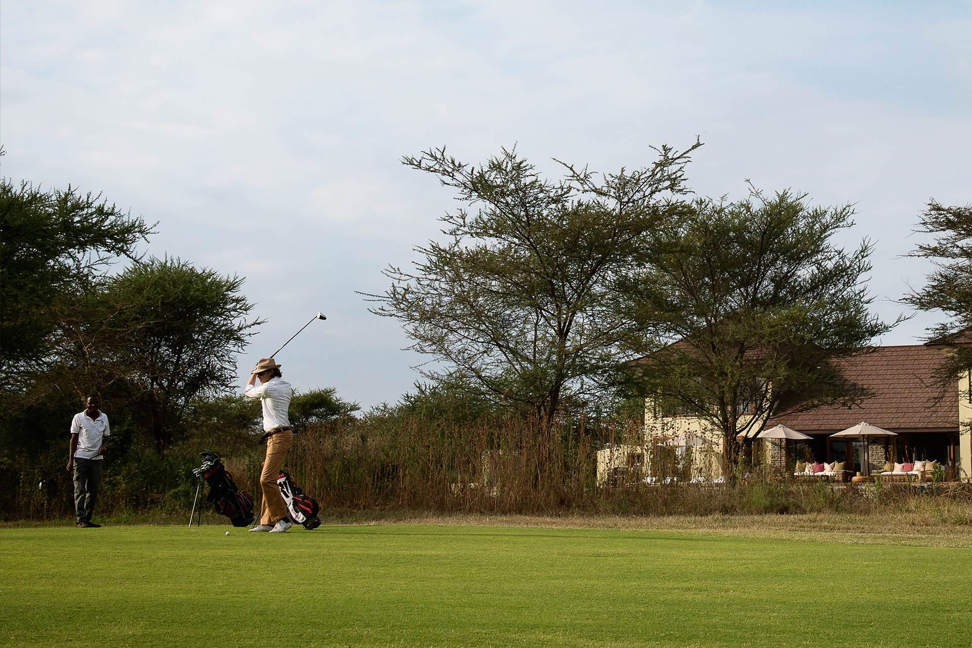 Kiligolf is one of the most beautiful courses in the world, designed by David Jones, it overlooks Mount Meru and Mount Kilimanjaro